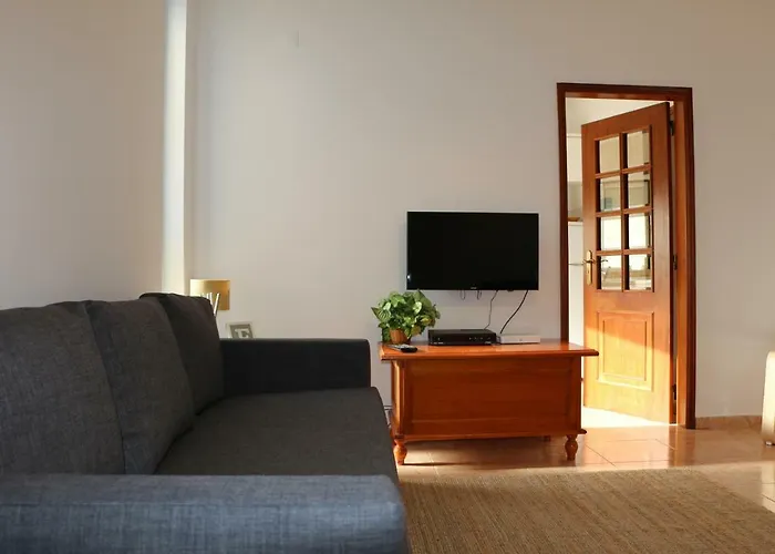 Home4U - Cosy Apartment With Fantastic Terrace